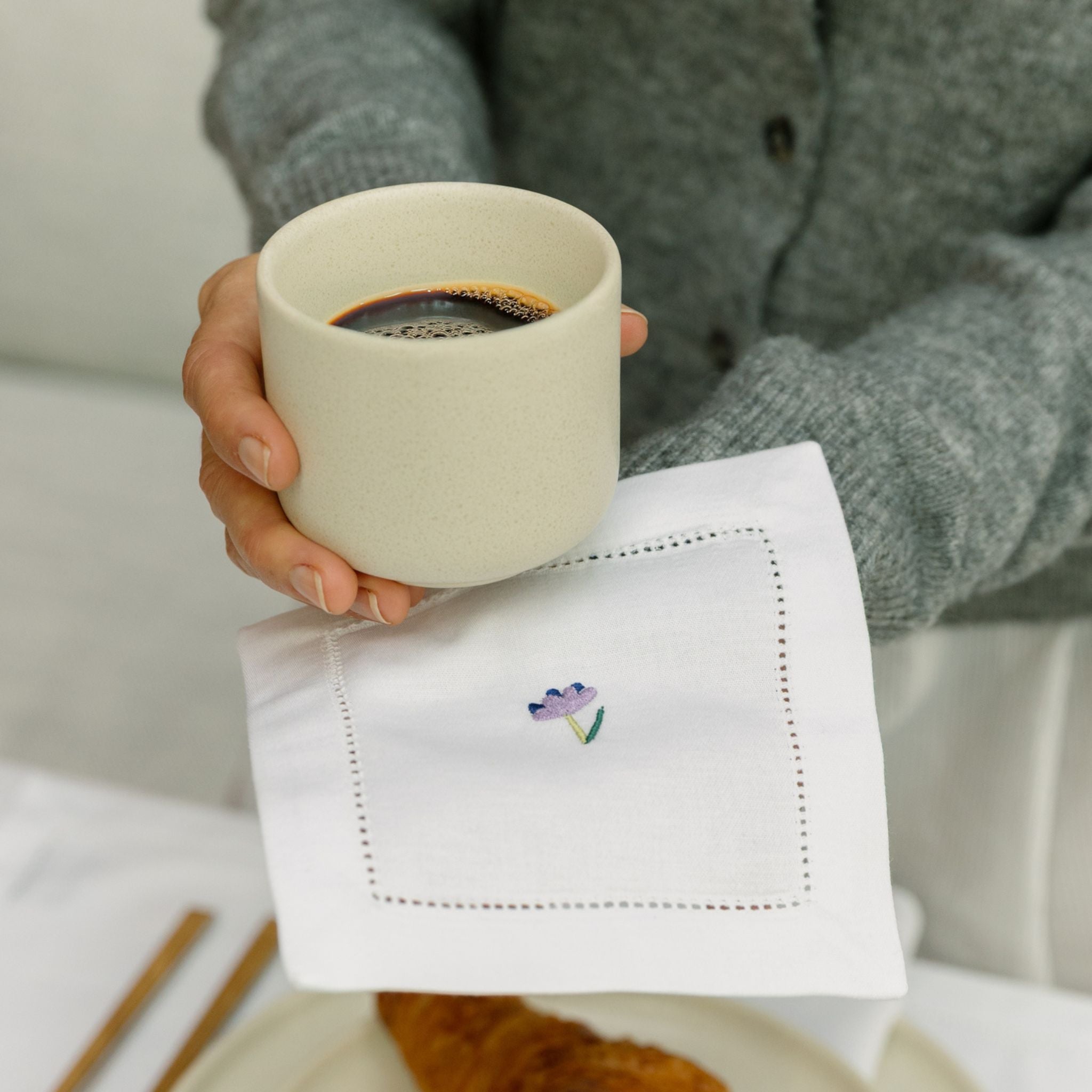 Mafra cotton napkins with flower embroidery - Torres Novas