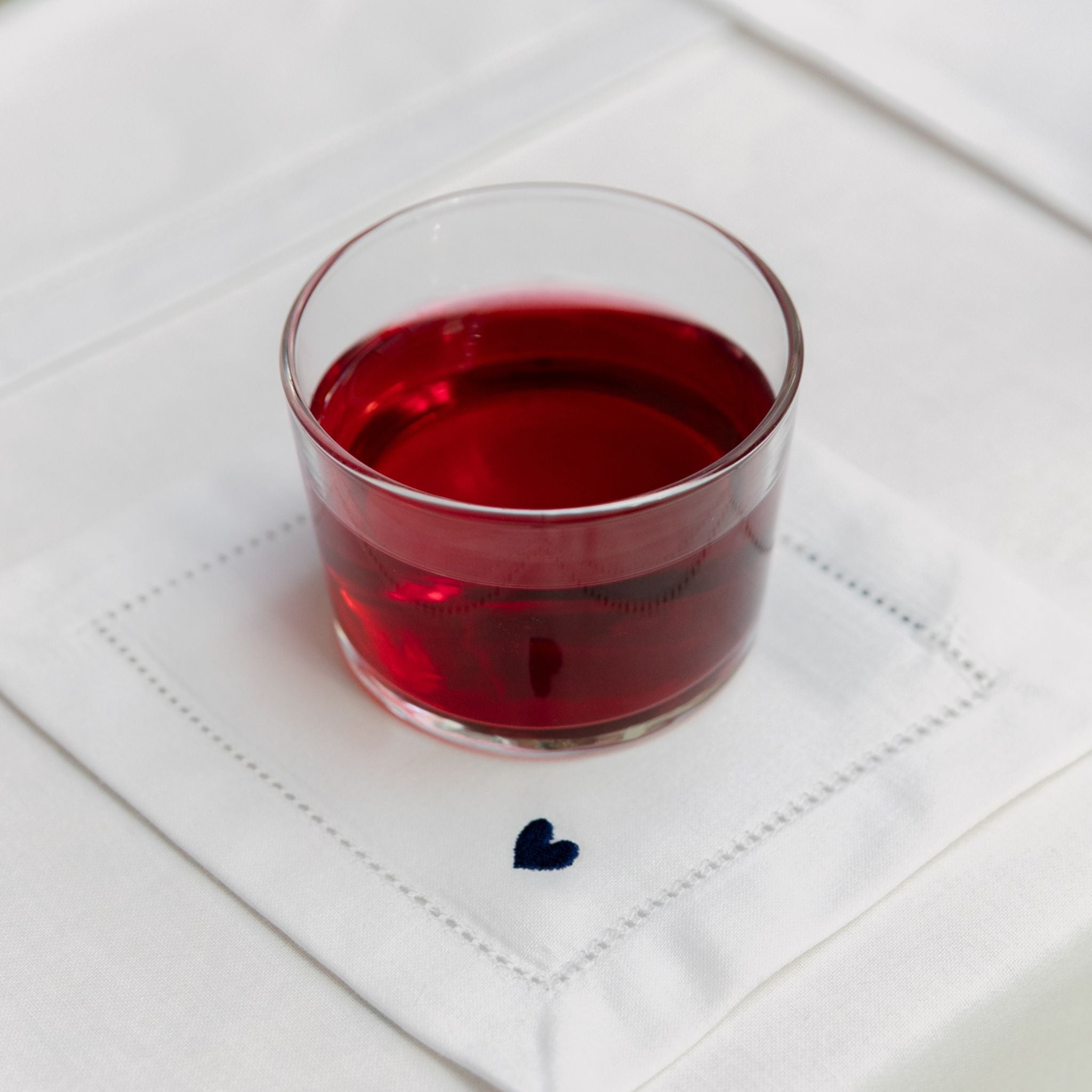 Mafra cotton table linen with heart embroidery - Torres Novas