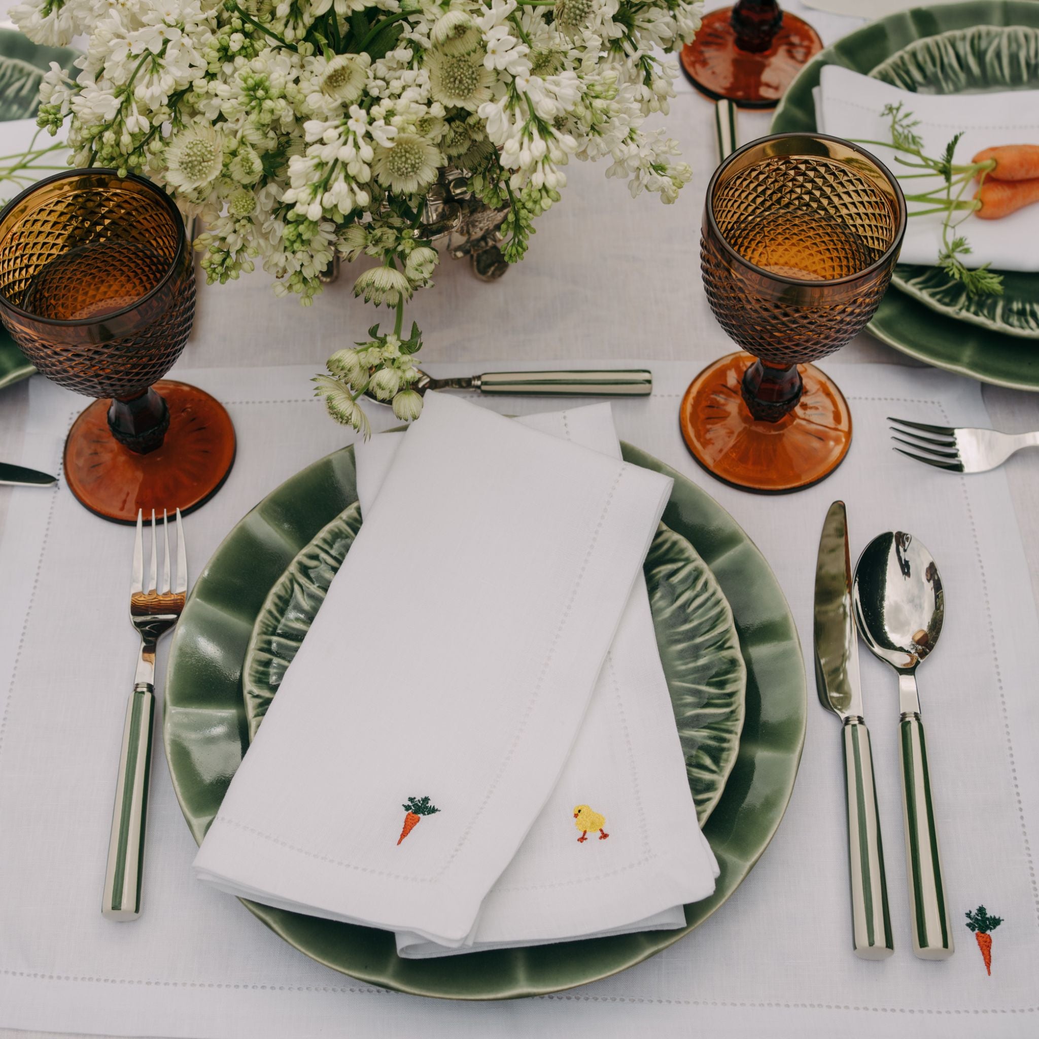 Mafra linen napkin and placemat with easter embroidery - Torres Novas
