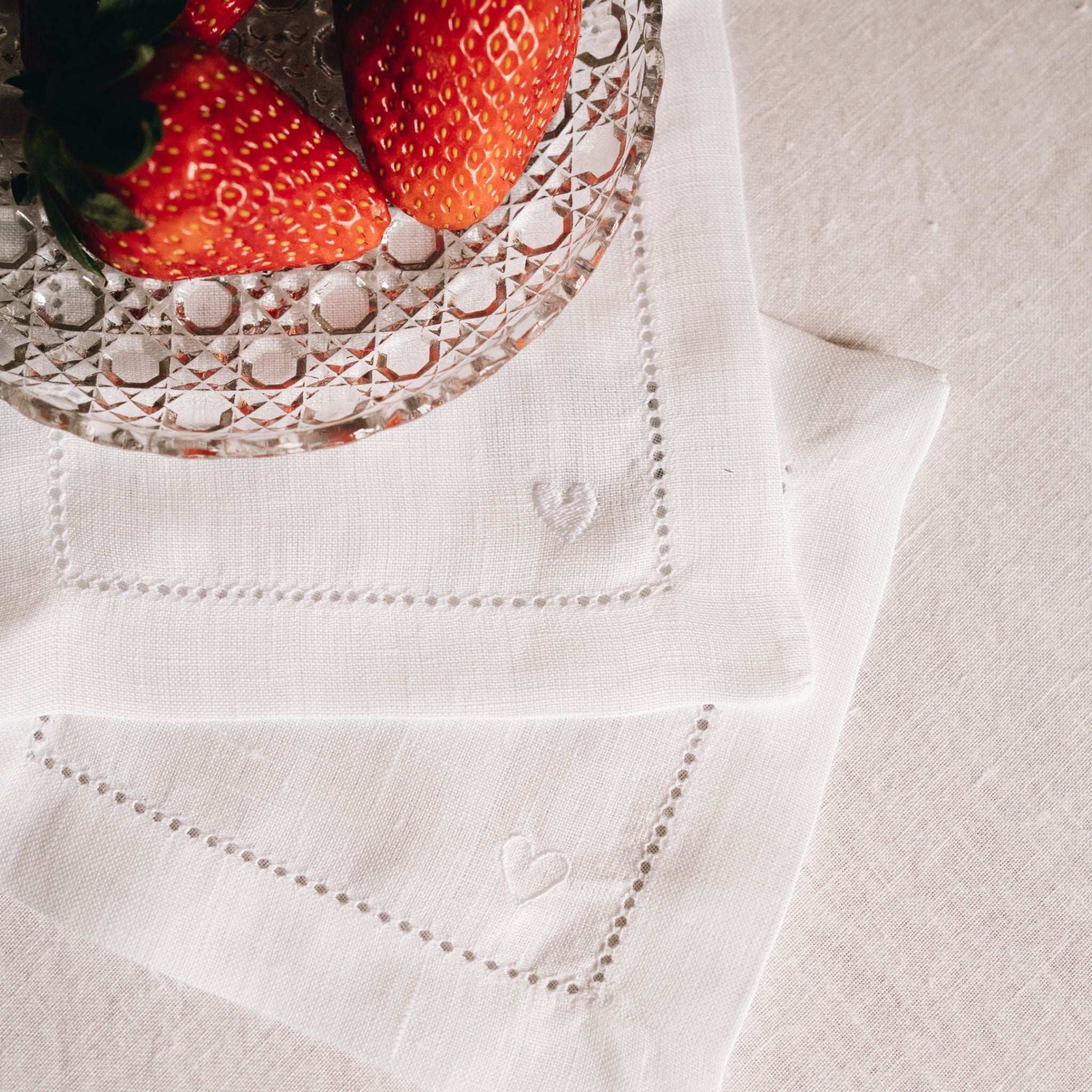 Mafra linen with heart embroidery - Torres Novas