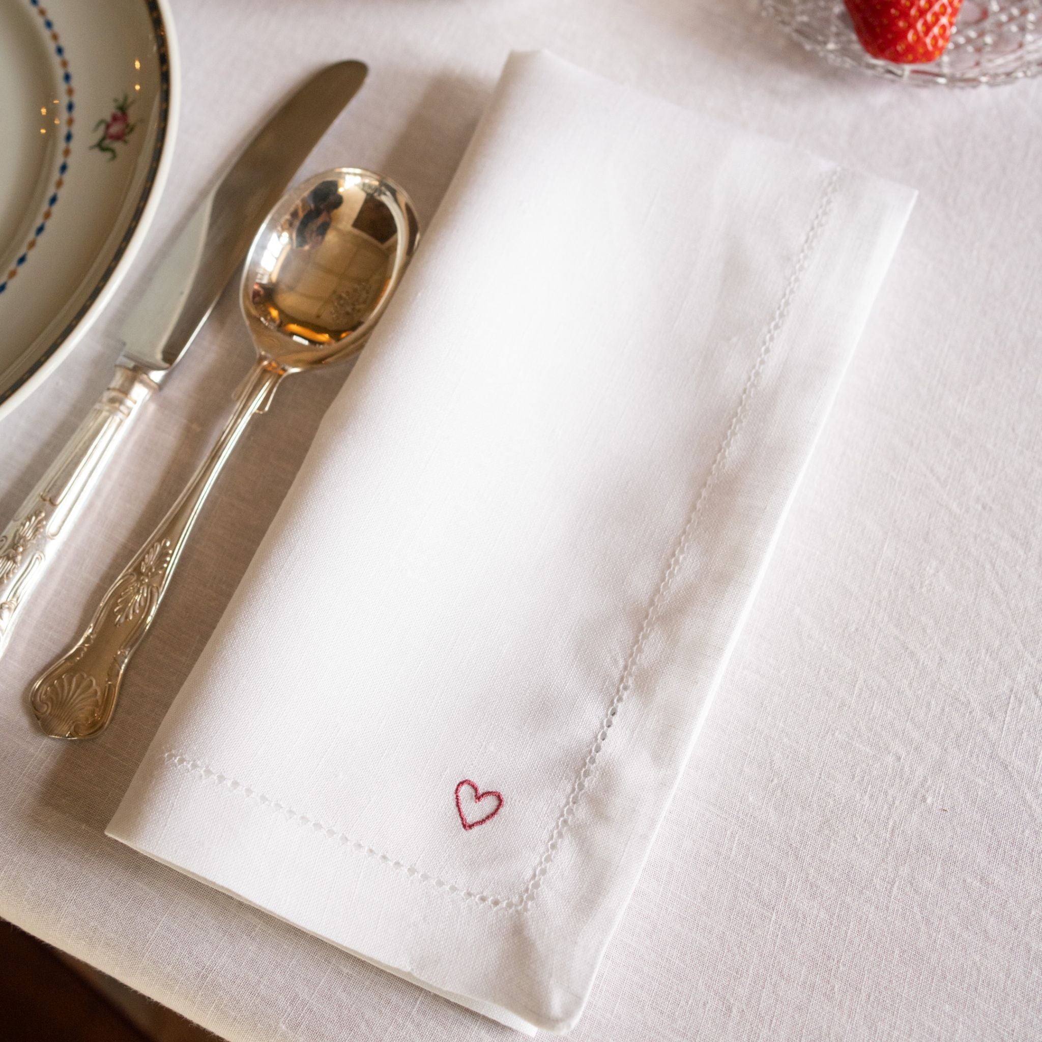 Mafra linen with heart embroidery - Torres Novas
