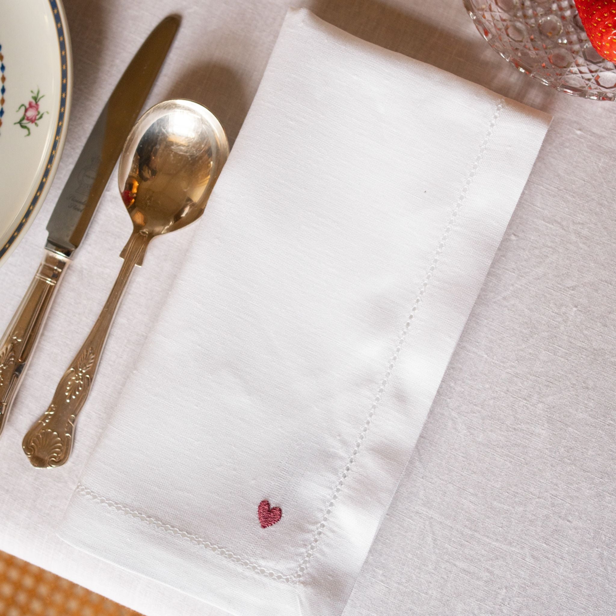 Mafra linen with heart embroidery - Torres Novas