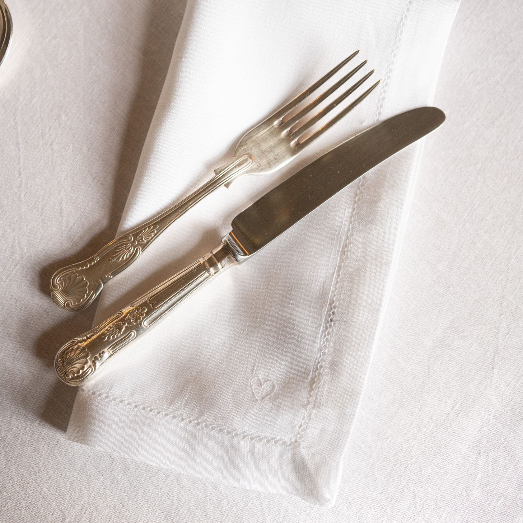 Mafra linen with heart embroidery - Torres Novas