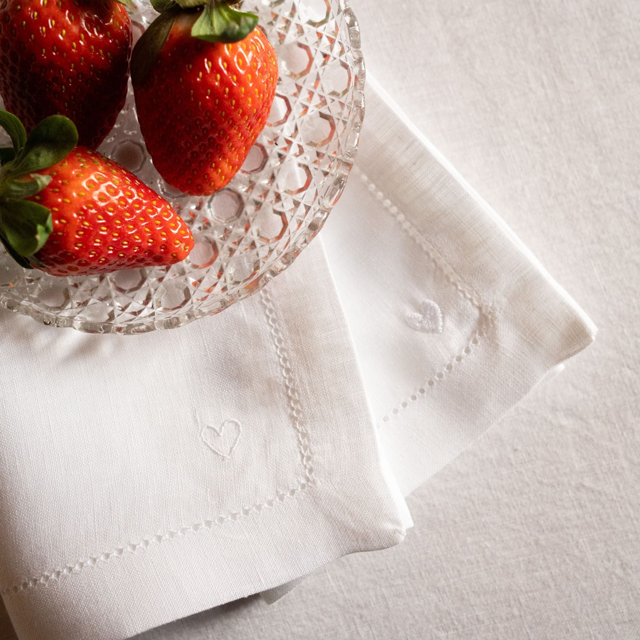 Mafra linen with heart embroidery - Torres Novas
