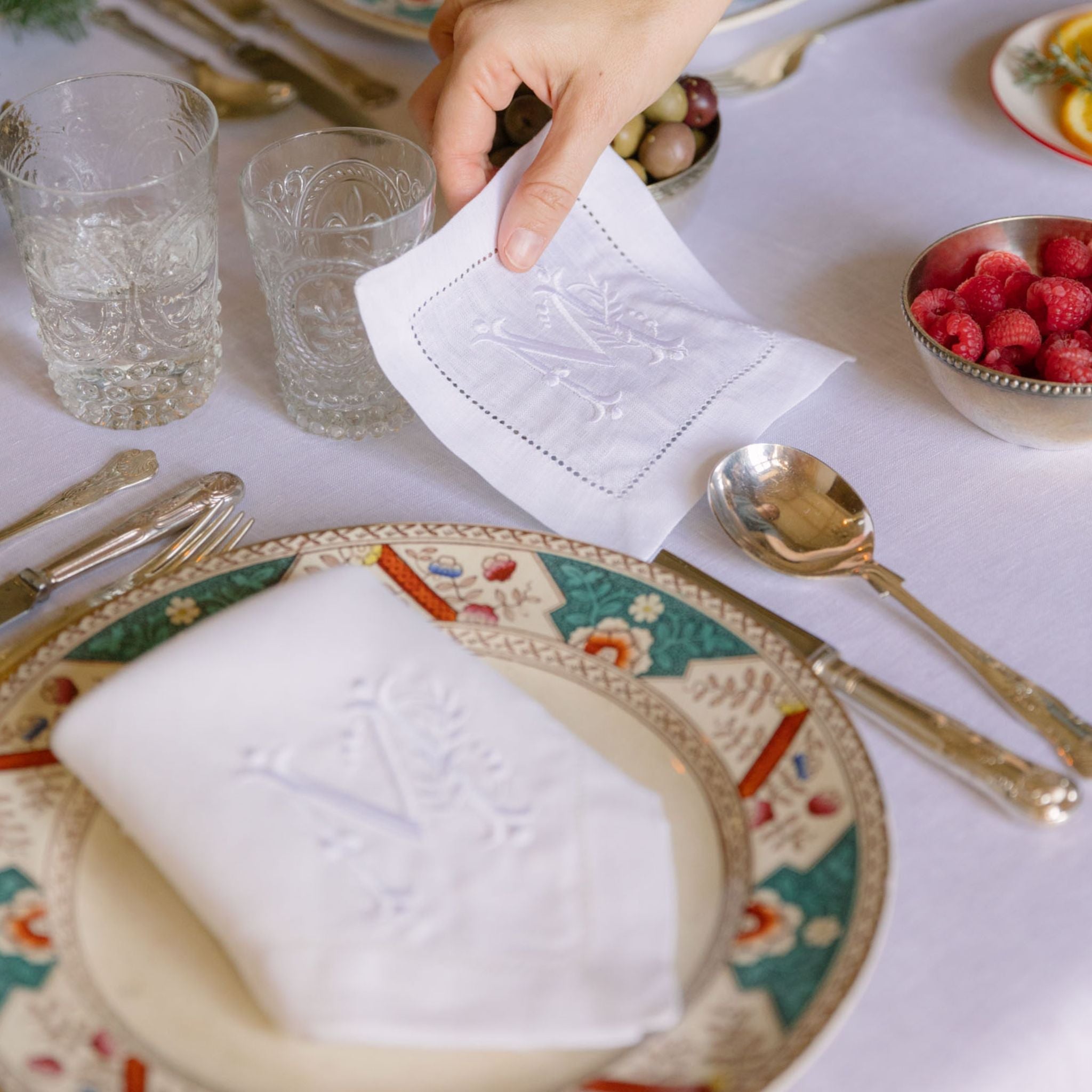 Mafra linen cocktail napkins with letter embroidery (Pack of 4) - Torres Novas