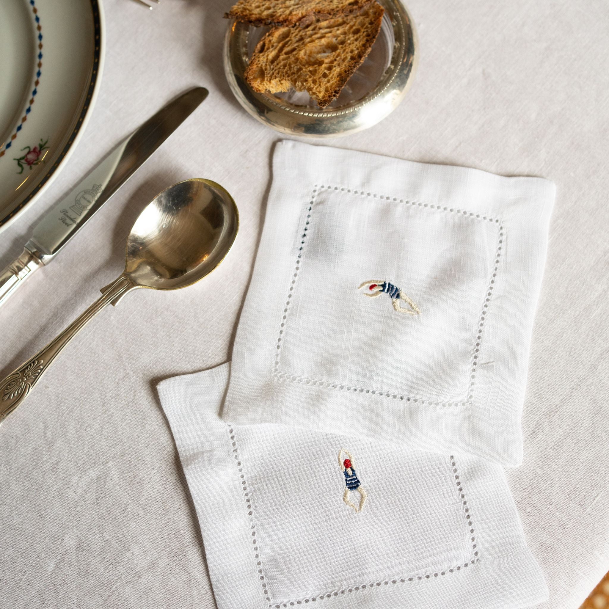 Mafra napkin with retro sportsmen