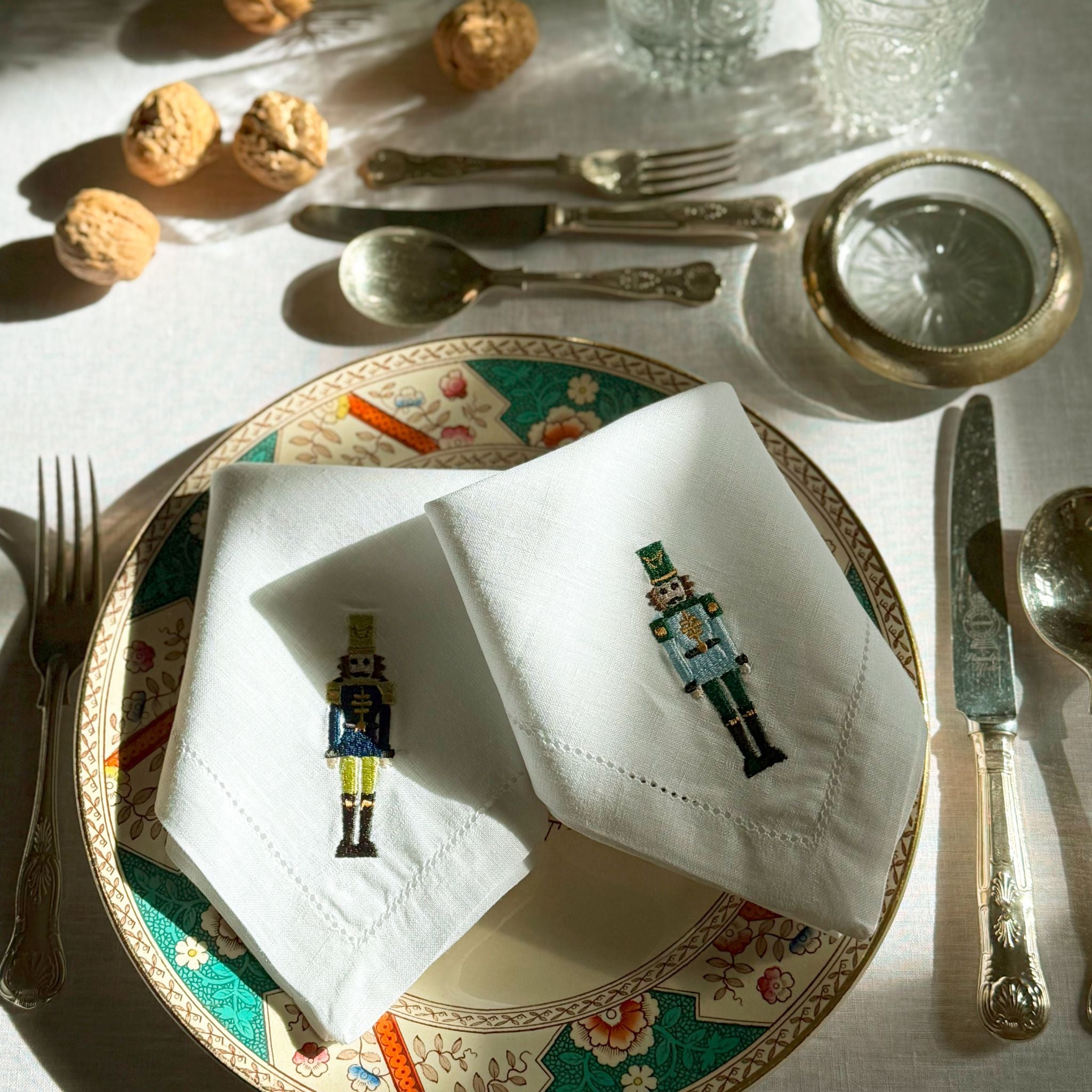 Mafra table linen with Christmas embroidery
