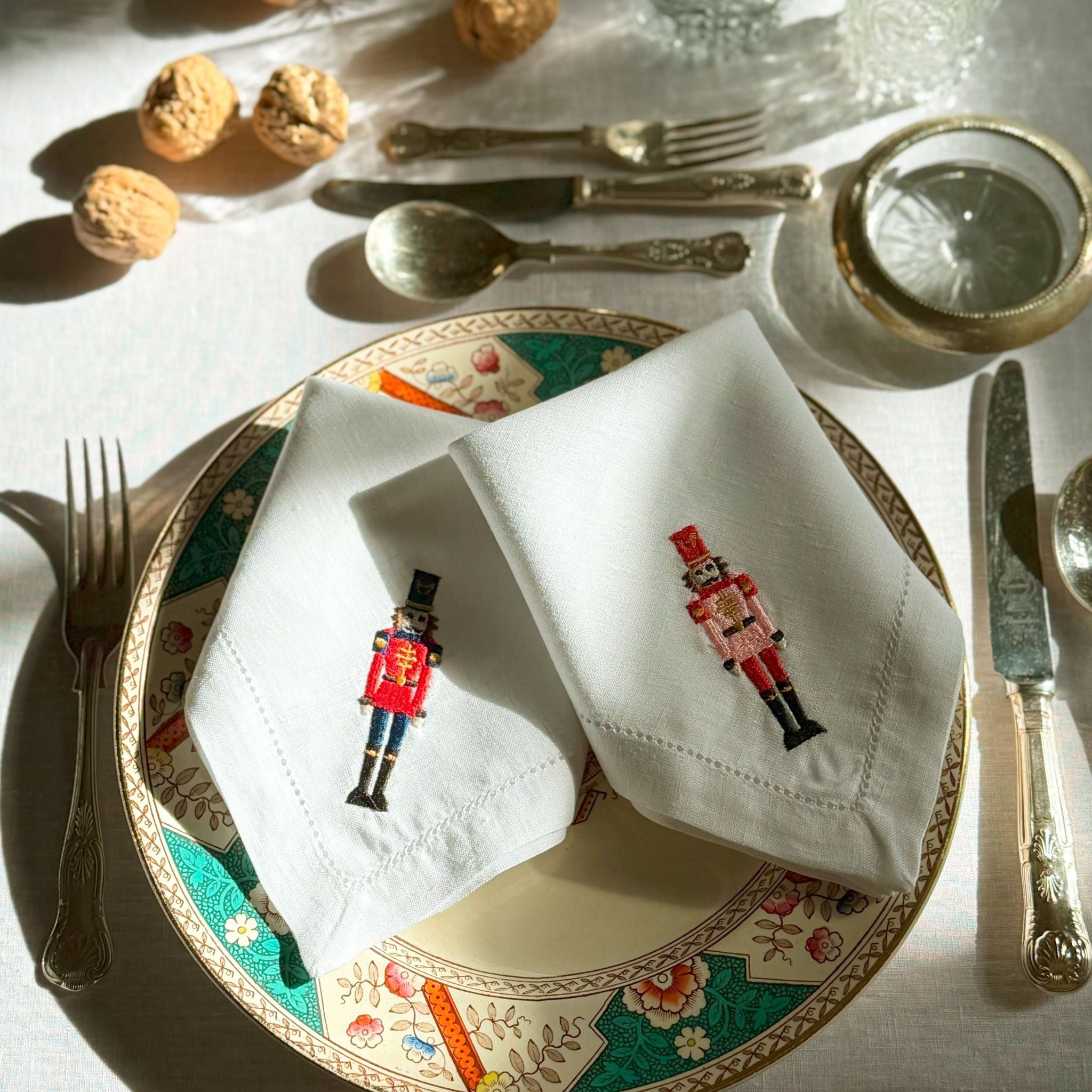 Mafra table linen with Christmas embroidery