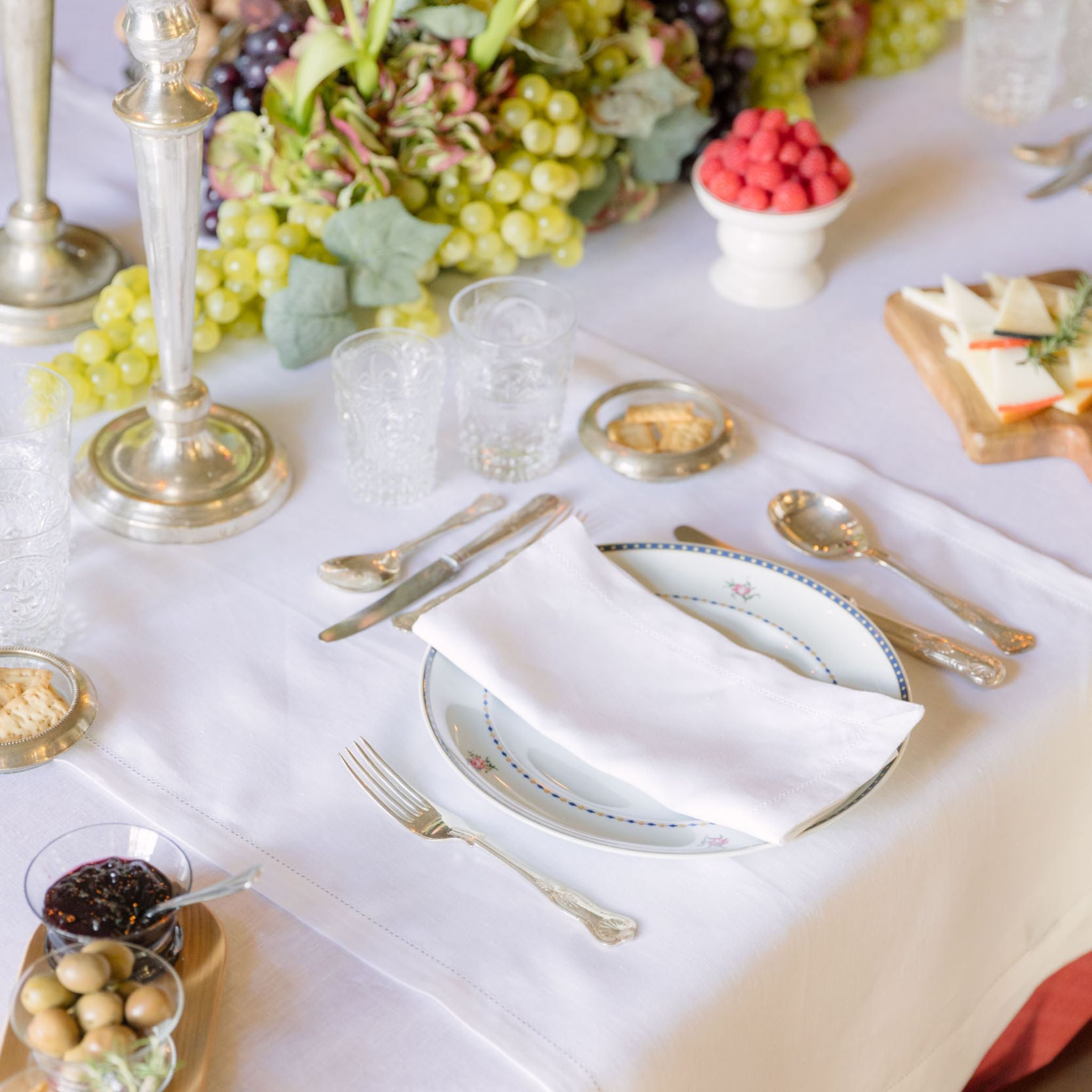 Mafra linen table runner