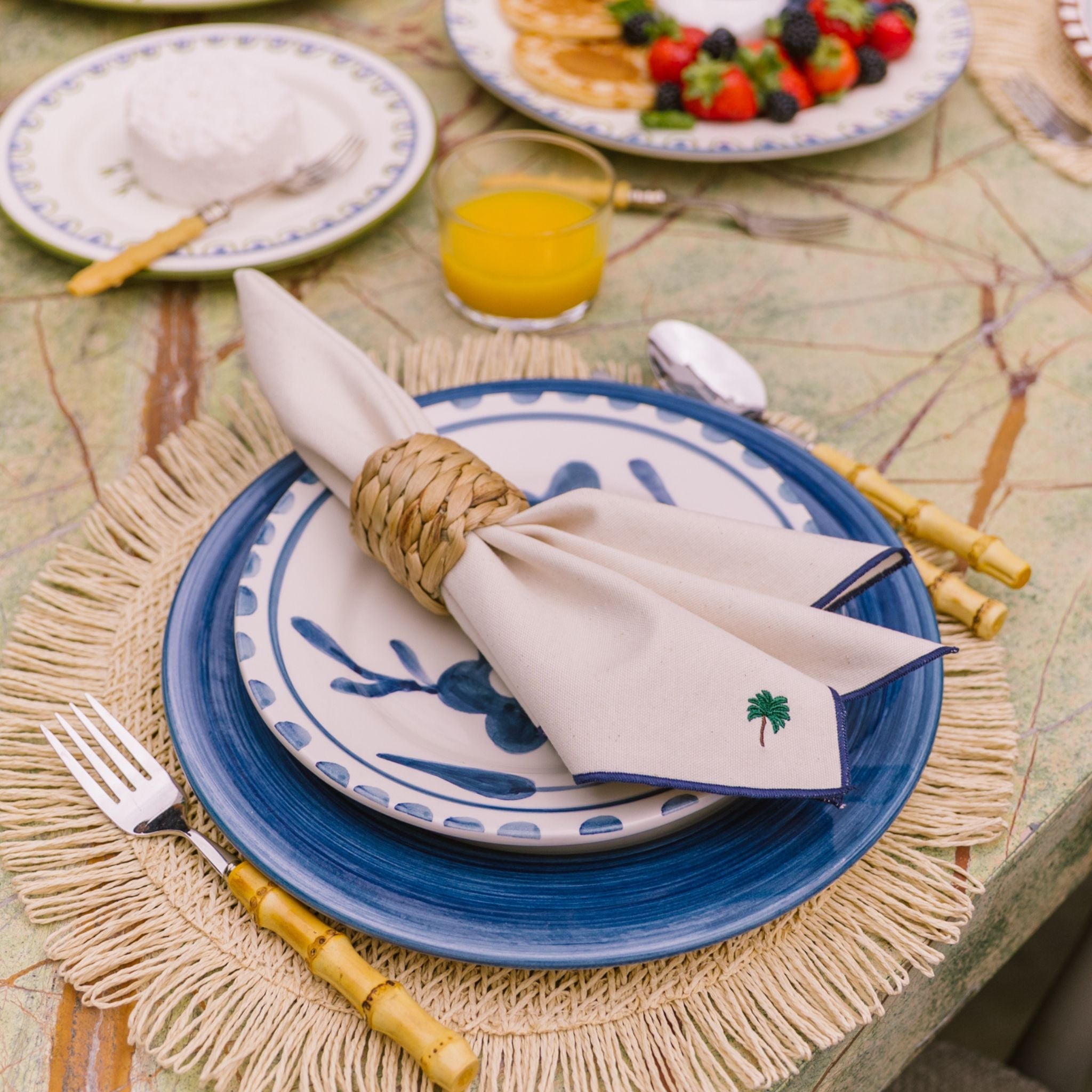 Ecru Nazaré napkins with summer embroidery - Torres Novas
