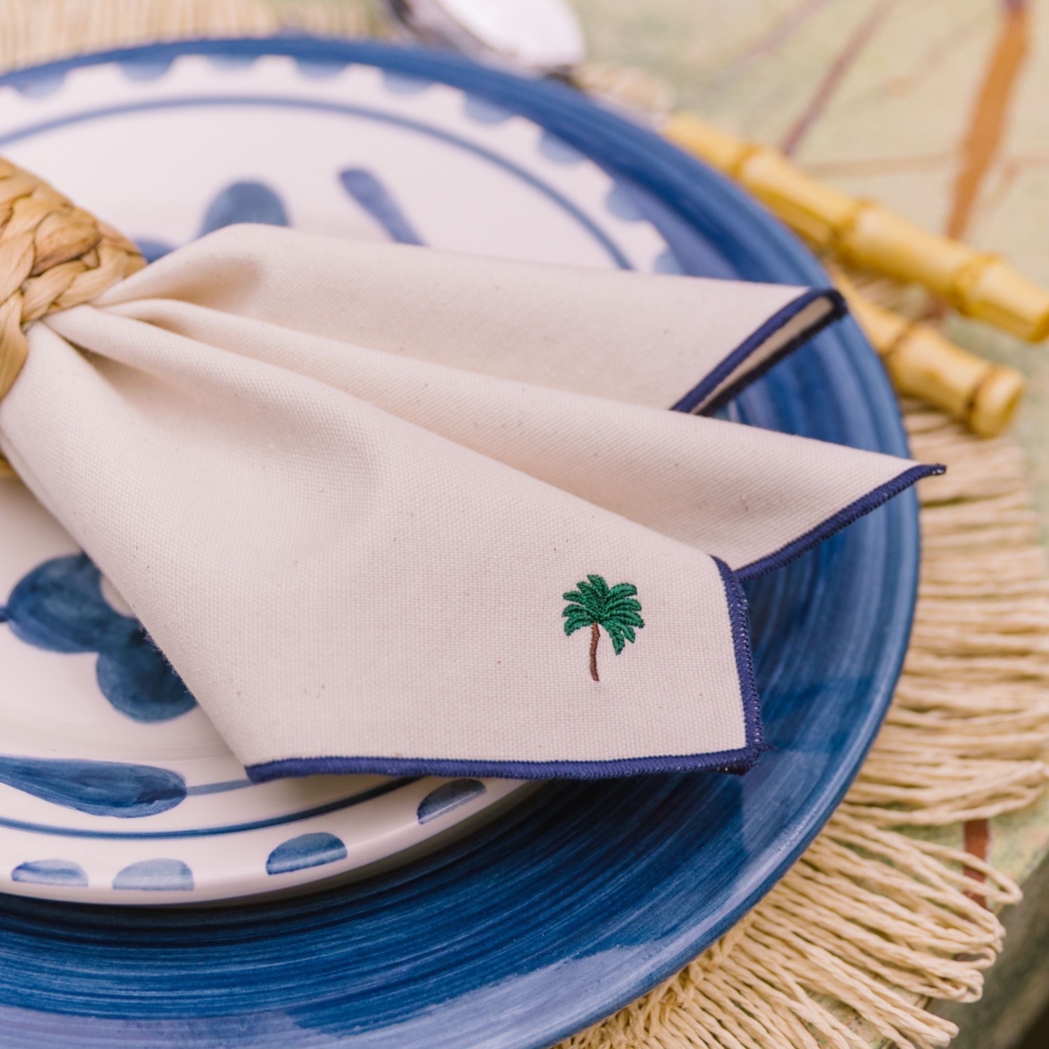 Ecru Nazaré napkins with summer embroidery - Torres Novas