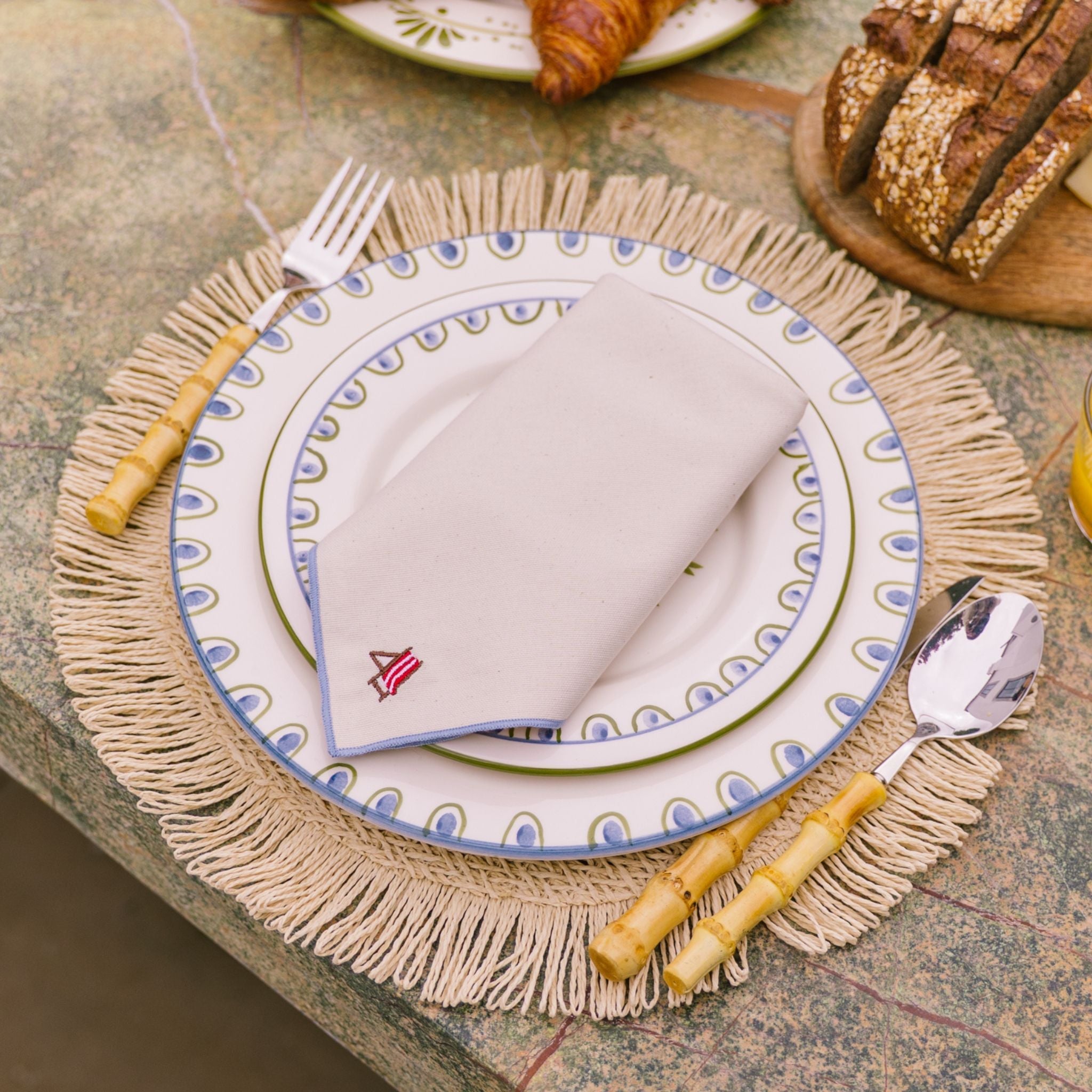 Ecru Nazaré napkins with summer embroidery - Torres Novas