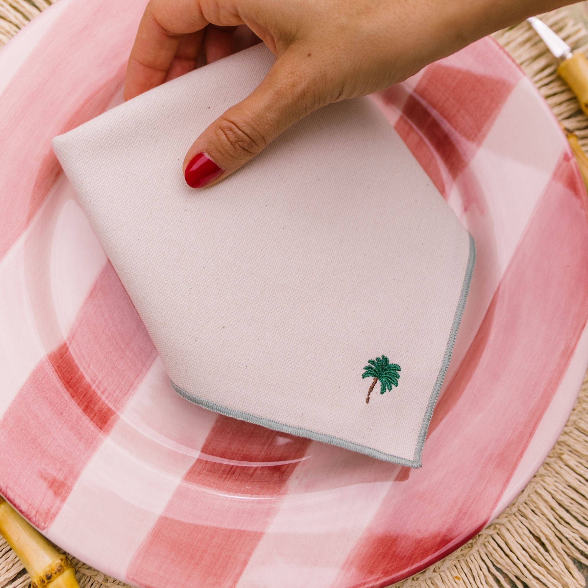 Ecru Nazaré napkins with summer embroidery - Torres Novas