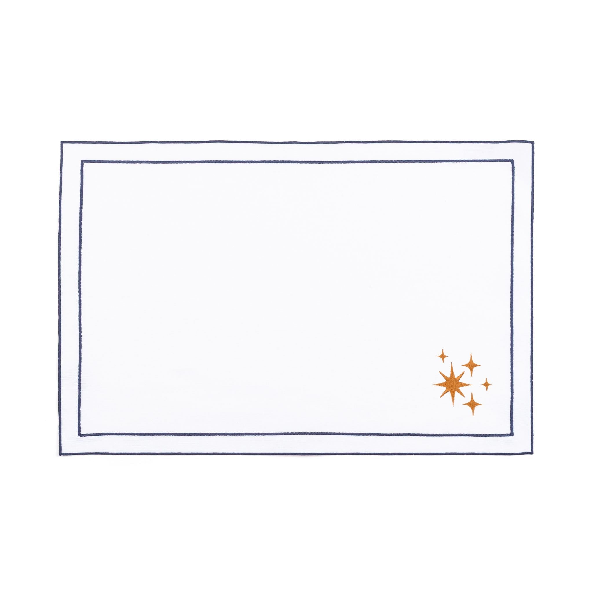 Nazaré white cotton table linen with embroidered small Christmas motifs