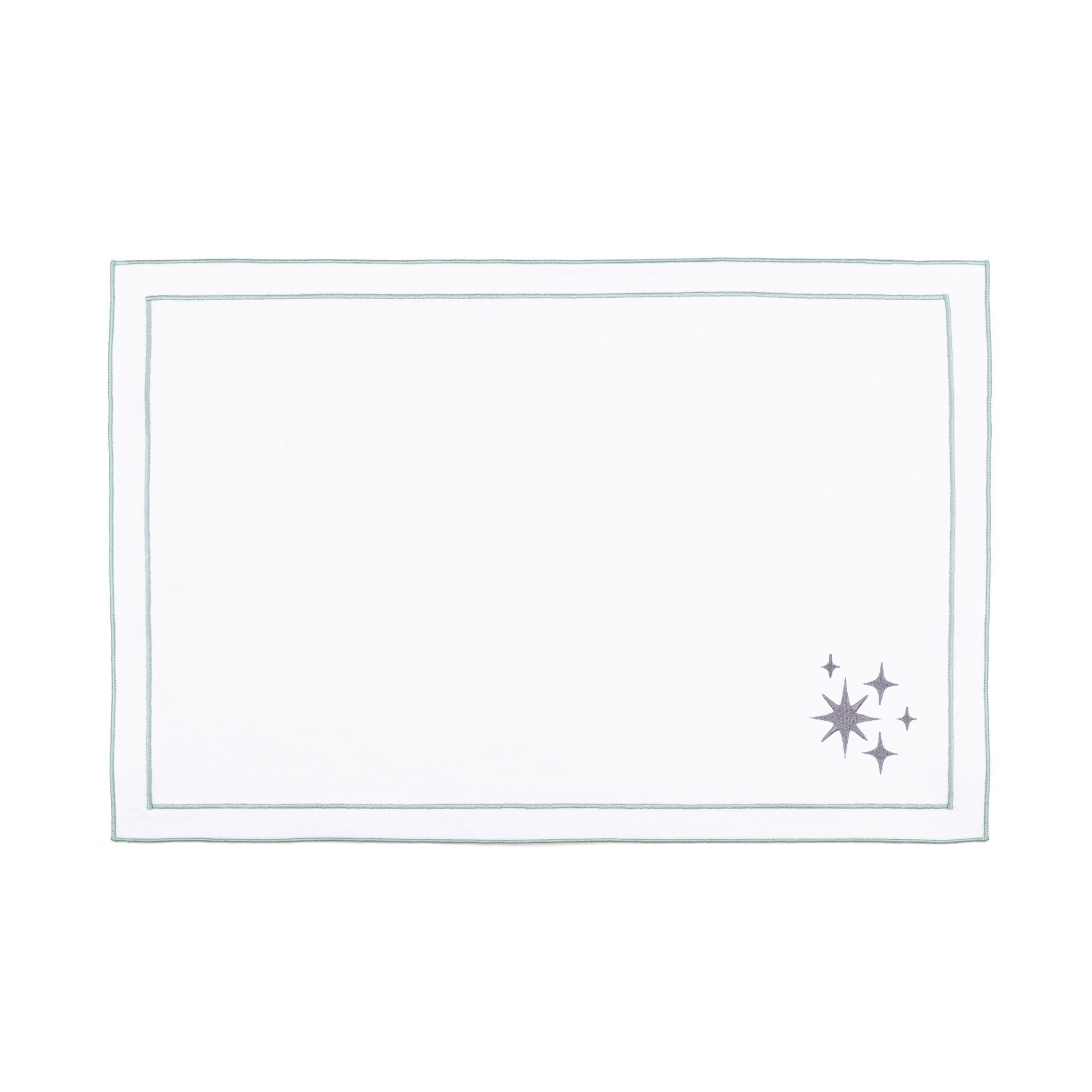 Nazaré white cotton table linen with embroidered small Christmas motifs