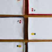 Nazaré white cotton table linen with embroidered fruits
